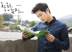 Song Joong Ki đẹp trai ngời ngời với 'quả' đầu mới