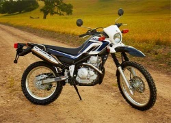 Yamaha XT250 2013 trang bị động cơ phun xăng điện tử