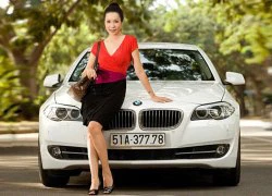 Á hậu Kim Chi khoe BMW 520i bạc tỷ