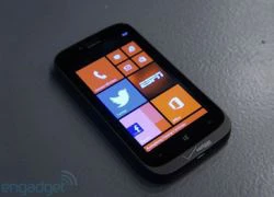 Ảnh thực tế Lumia 822 - Smartphone WP8 bình dân