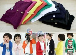 Áo khoác Cardigan cho cả bé trai hoặc bé gái giá chỉ có 85.000đ, chất liệu thun cotton len mát mẻ, không xù lông, co giãn tốt cho bé thoải mái vận động.