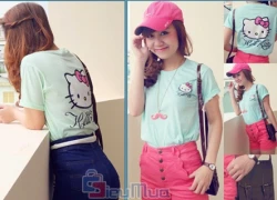 Áo thun Hello Kitty giá chỉ có 79.000đ, kiểu dáng cổ tròn, tay ngắn, thun mềm. Phong cách nữ tính duyên dáng đáng yêu.