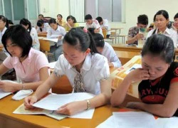 "Chính sách học phí thấp đang trợ cấp ngược cho người giàu"