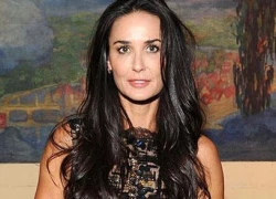 Demi Moore lại cặp kè 'phi công trẻ' đáng tuổi con