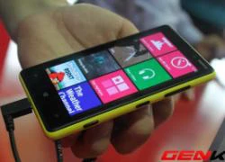 Hình ảnh đầu tiên của smartphone tầm trung Lumia 820 tại Việt Nam