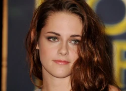 Kristen Stewart giữ nhẫn cưới trong 'Chạng vạng'