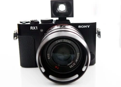 Máy ảnh compact full-frame của Sony giá gần 60 triệu