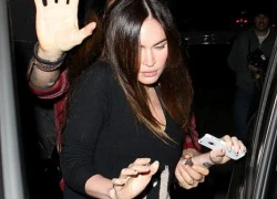 Megan Fox đẫy đà hơn sau khi sinh