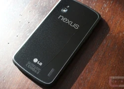 Nắp lưng Nexus 4 nứt vỡ vì thay đổi nhiệt độ