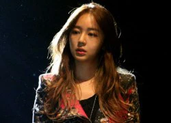 "Nhà thiết kế" Yoon Eun Hye sành điệu, lạnh lùng