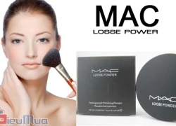 Phấn phủ Mac 12g giá chỉ có 70.000đ, hạt phấn thảo dược, giữ cho lớp nền thoáng mịn và mềm mại.