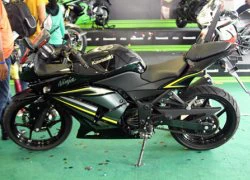 Phiên bản đặc biệt của Kawasaki 250R SE