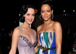 Rihanna bị Katy Perry &#8216;kiềng mặt&#8217; vì tái hợp tình cũ