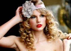 Taylor Swift từng 'mù dở' vì cận nặng