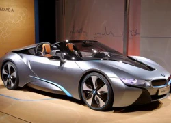 Xe xanh BMW i8 mui trần sắp xuất hiện