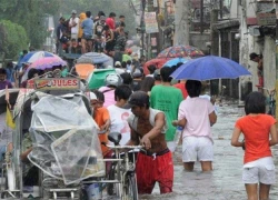 40.000 người Philippines chạy bão lớn