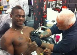 Balotelli đi xăm hình 'giải đen'