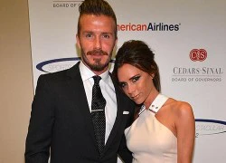 Beckham mua đồ ngủ tặng Vic dịp Giáng sinh