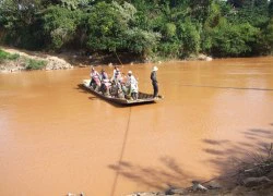 Đánh cược tính mạng trên những chuyến đò