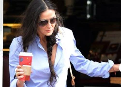 Demi Moore bị người tình trẻ "đá"