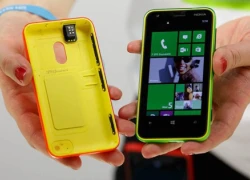 Giới trẻ Hà Nội háo hức đón bộ ba Lumia 920, 820, 620