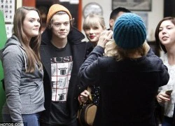 Harry Styles đi xăm mình cùng Taylor Swift