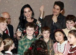 Katy Perry ra mắt bố của "tay chơi" John Mayer