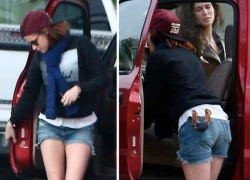 Kristen Stewart mang đồ chơi nguy hiểm trong túi