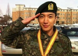 Leeteuk được trao huy chương vì bắn súng tốt