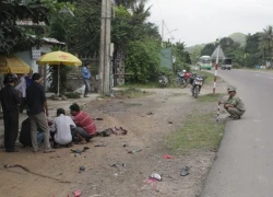 Né xe buýt, xe đông lạnh tông vào xe máy làm 2 người thương vong