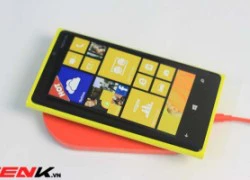 Nokia bắt đầu bán Lumia 920 tại Việt Nam: Màu sắc bắt mắt, giá 14 triệu đồng