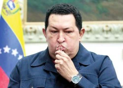 Ông Chavez phẫu thuật thành công