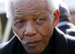 Ông Nelson Mandela xuất viện