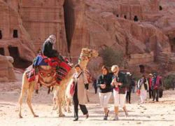 Petra, màu hoang tàn rực rỡ