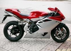 'Phiêu' với MV Agusta F4 1000R trên phố Hà thành