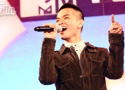 Rời Vietnam Idol, Hồng Phước vi vu xuyên Việt làm VJ