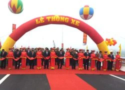 Thông xe cầu vượt trên đường Bắc Thăng Long - Nội Bài