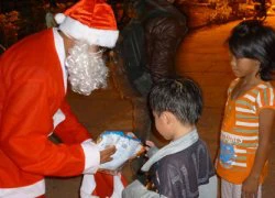 Tình nguyện Phan Thiết - Mang Noel đến với trẻ nghèo