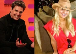 Tom Cruise luôn là anh hùng, Jessica Simpson lộ ngực &#8220;chảy xệ&#8221;