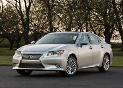 Toyota bị hối thúc triệu hồi 700.000 xe Lexus