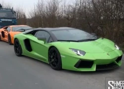 Bộ 3 Aventador độ &#8216;vờn&#8217; nhau trên đường