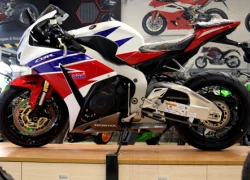 CBR1000RR Fireblade HRC 2013 - vẻ đẹp môtô đua