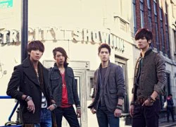 'Cơn bão xanh' CNBlue trở lại và càn quét K-pop