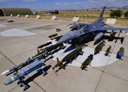 F-16 niềm tự hào của không quân Mỹ &#8220;ngã ngựa&#8221; tại Italy