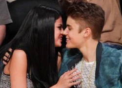 Hai ca khúc mới của Justin đều bị nghi là về Selena