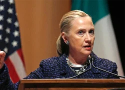 Hillary Clinton sắp đi làm trở lại