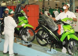 Honda Revo 2013 thêm màu mới