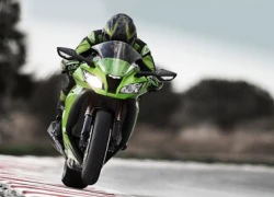 Kawasaki Ninja ZX-10R 'truy đuổi' Audi RS6 như bay trên xa lộ