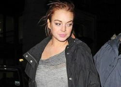 Lindsay Lohan xộc xệch ở London