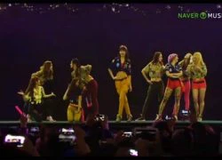 'Mãn nhãn' với concert ảo của SNSD